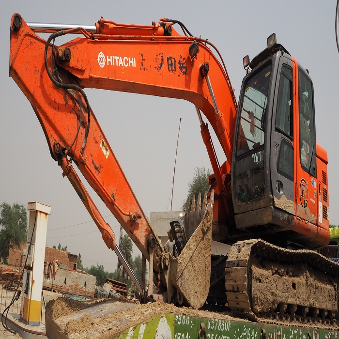   Hitachi KH135 Hydraulic Excavator