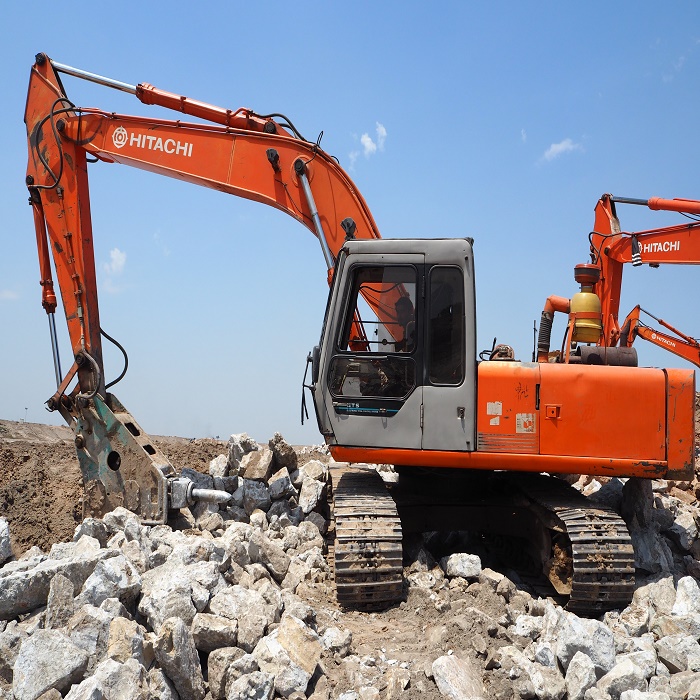 Doosan EX200 Hydraulic Excavator