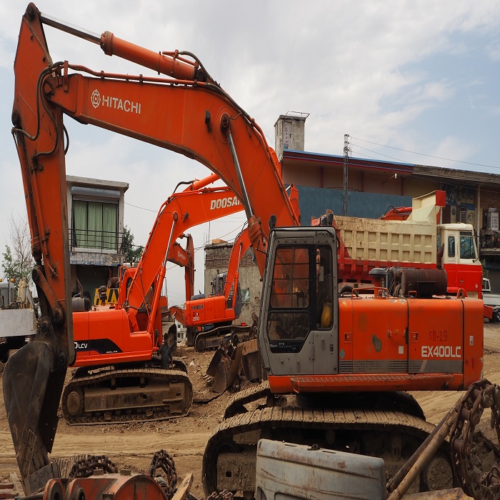 Hitachi EX400 Hydraulic Excavator